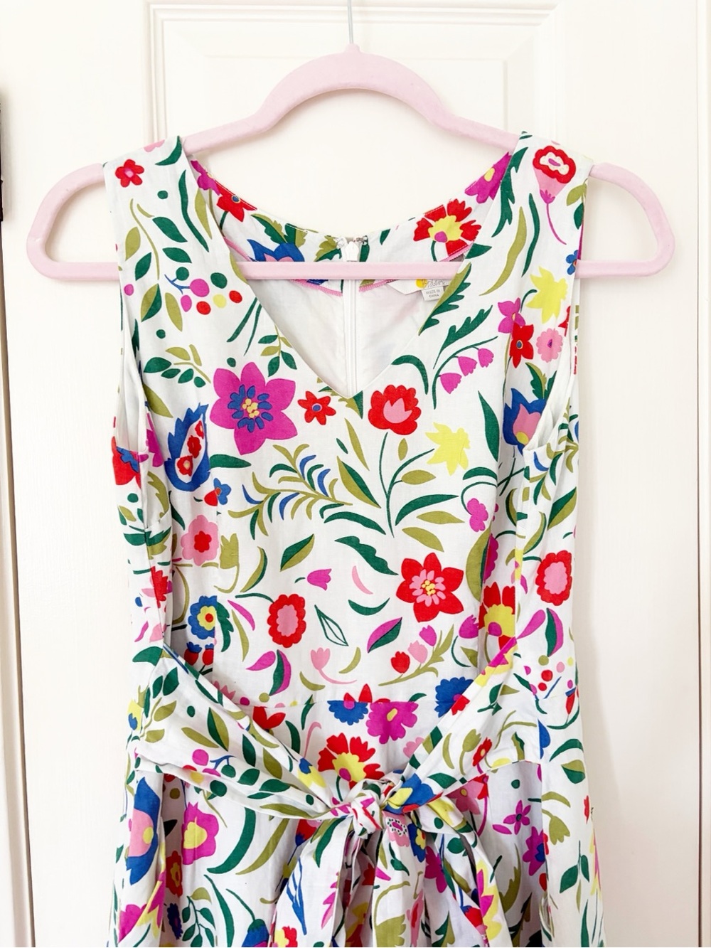 Boden • 8• Floral Tie-Waist V-Neck Linen Blend Midi Dress - Picture 3 of 11